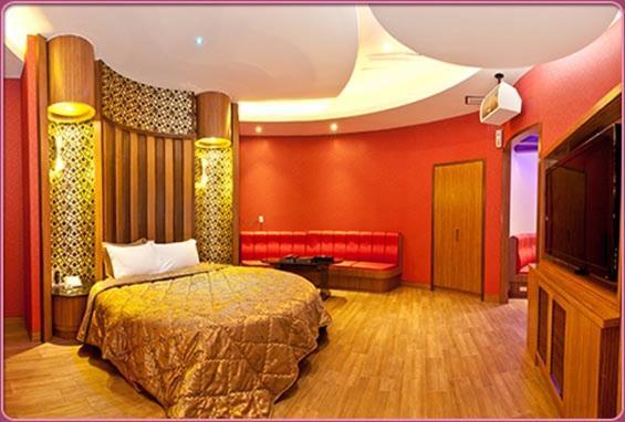 Wei Feng Hotel - Kaohsiung Buitenkant foto
